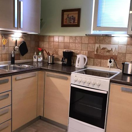 Spacious 1Bdrm Apartment Near Metro. Free Parking 万塔 外观 照片