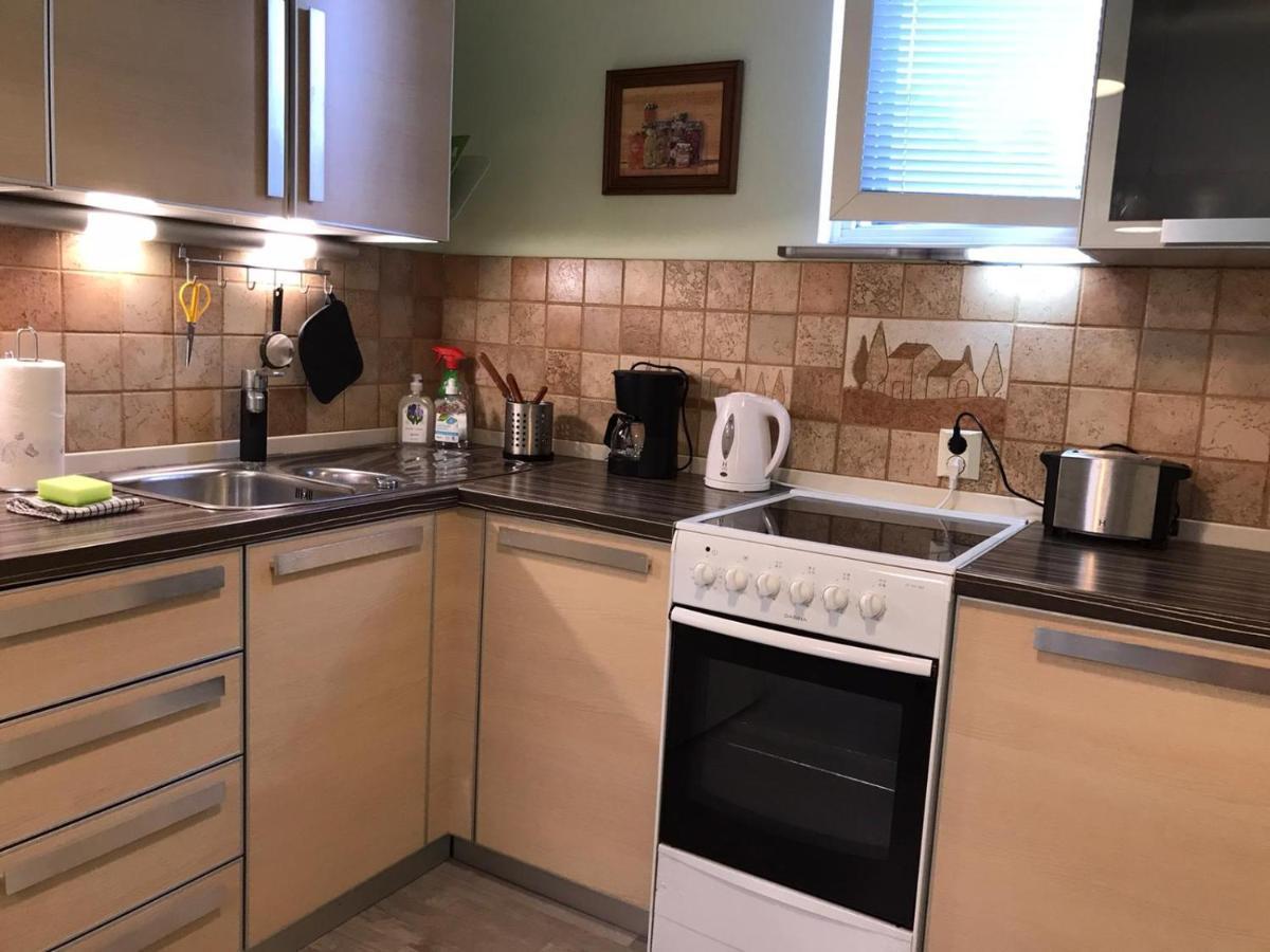 Spacious 1Bdrm Apartment Near Metro. Free Parking 万塔 外观 照片